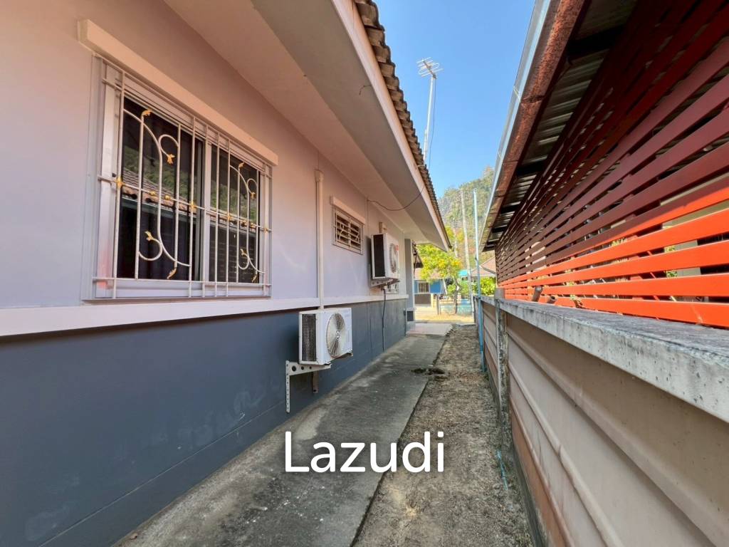 2 Bedrooms Single-Storey House For Rent in Great Community