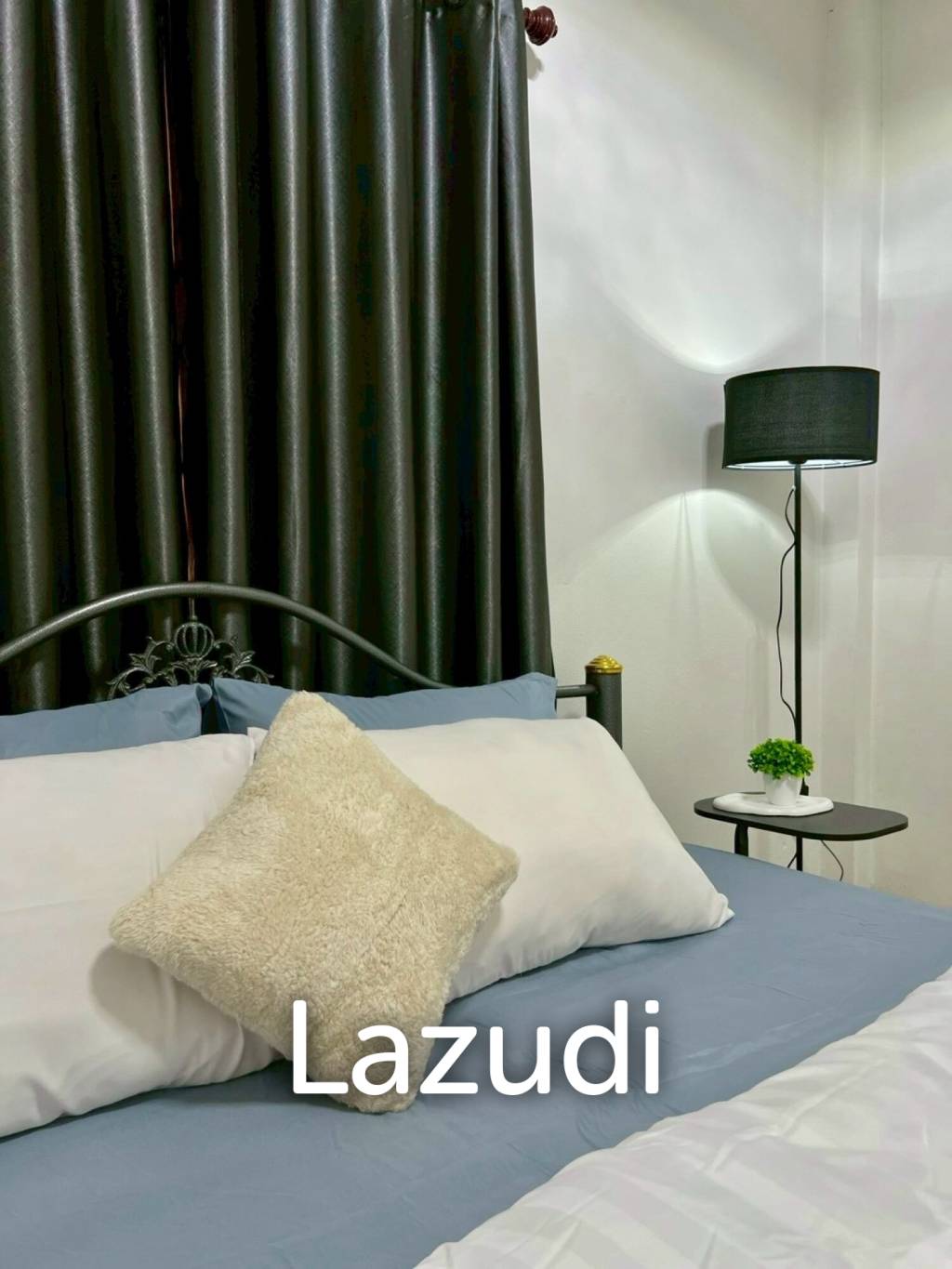 2 Bedrooms Single-Storey House For Rent in Great Community