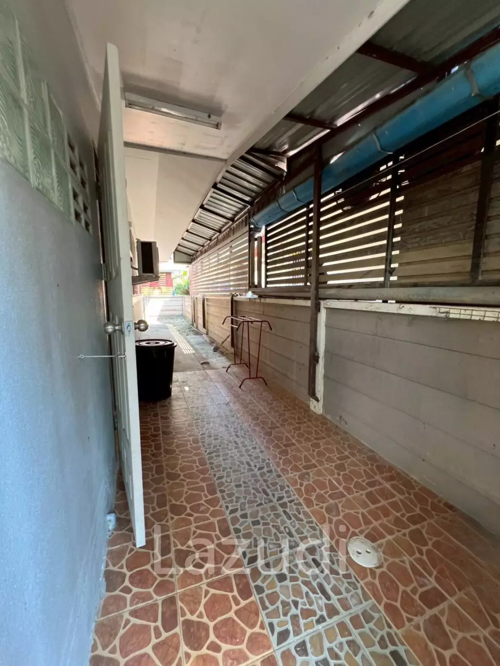 2 Bedrooms Single-Storey House For Rent in Great Community