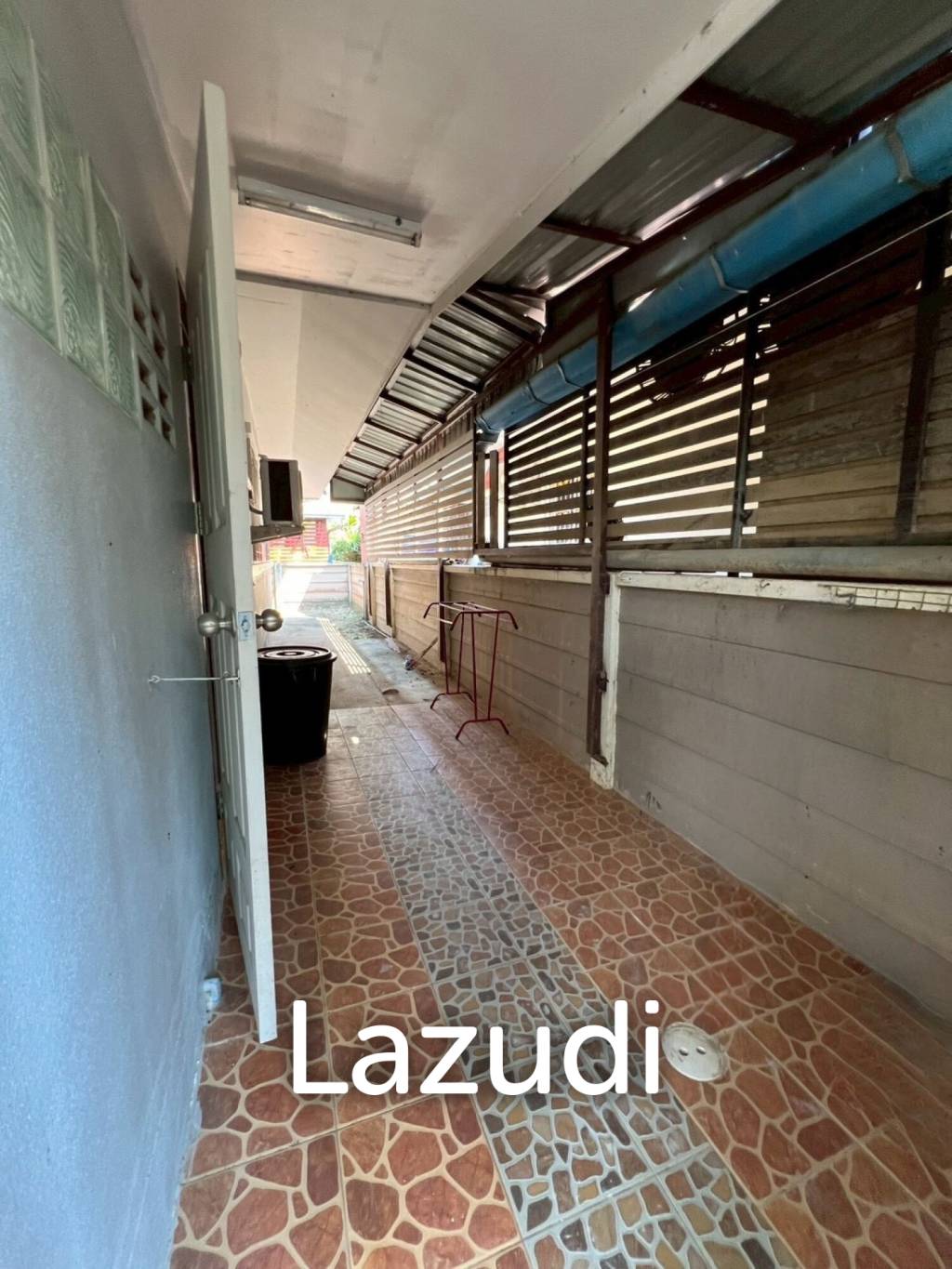 2 Bedrooms Single-Storey House For Rent in Great Community