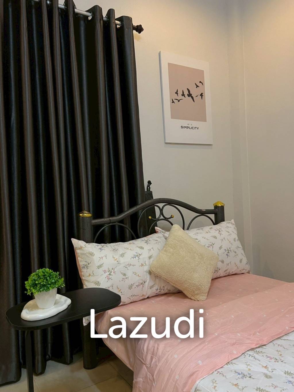 2 Bedrooms Single-Storey House For Rent in Great Community