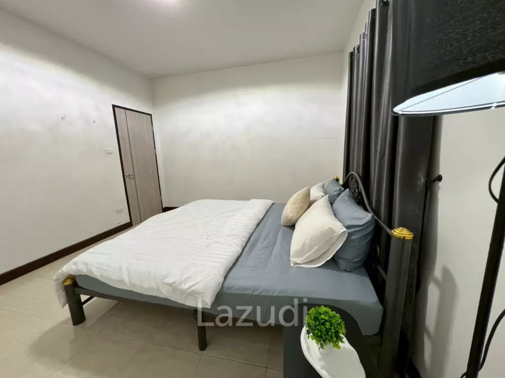 2 Bedrooms Single-Storey House For Rent in Great Community