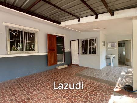2 Bedrooms Single-Storey House For Rent in Great Community