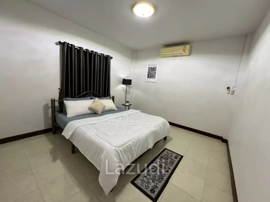 2 Bedrooms Single-Storey House For Rent in Great Community