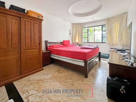 3 Bedroom Canal Front Villa with Pool in Hua Hin Laguna
