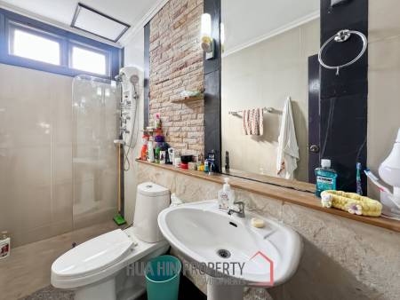 3 Bedroom Canal Front Villa with Pool in Hua Hin Laguna