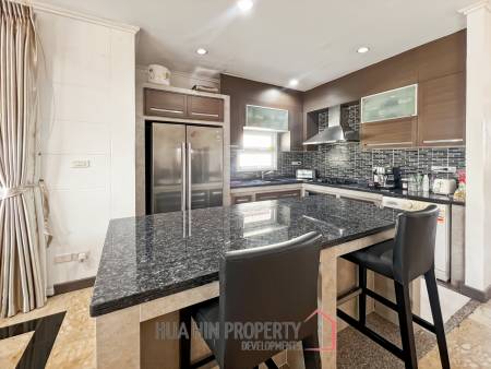 3 Bedroom Canal Front Villa with Pool in Hua Hin Laguna