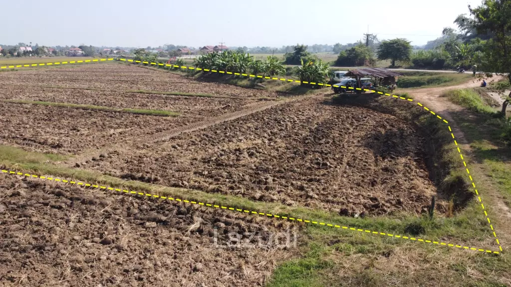 ขายที่ดิน 5 ไร่ติดคลองชลประทานและวิวภูเขา