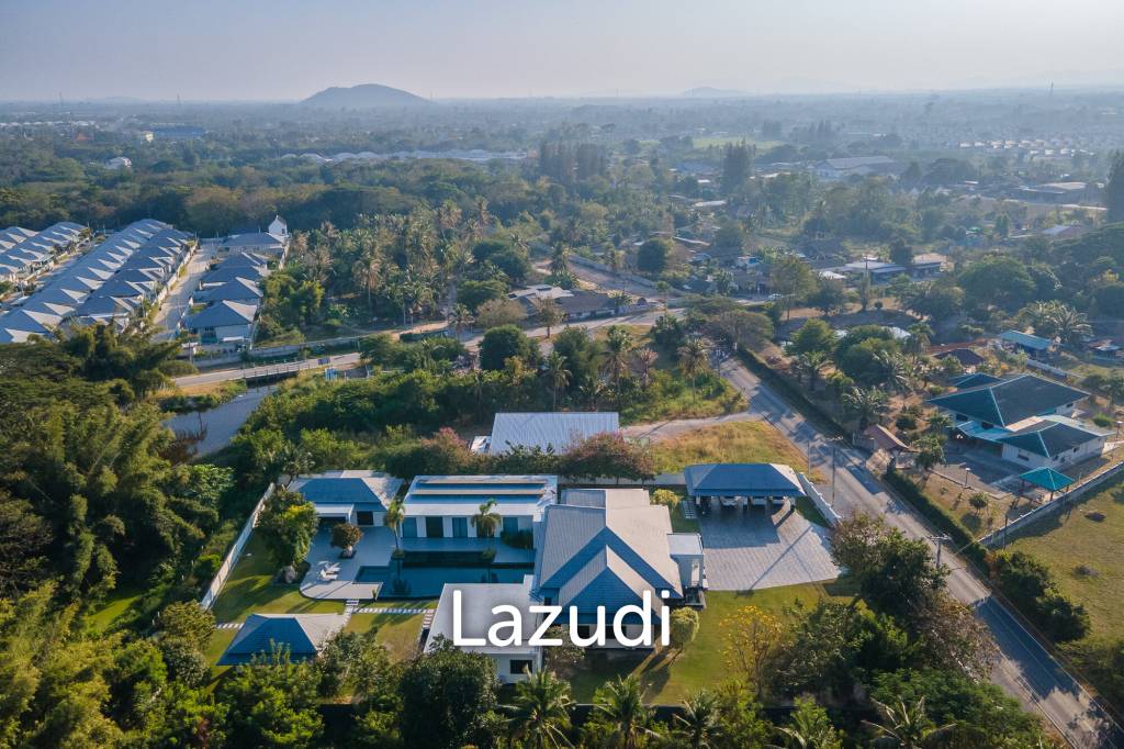 Luxury Modern 6 Bed Pool Villa with Big land plot