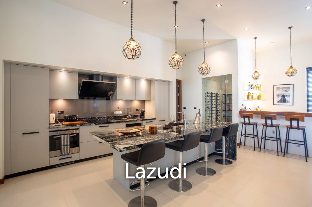 Luxury Modern 6 Bed Pool Villa with Big land plot