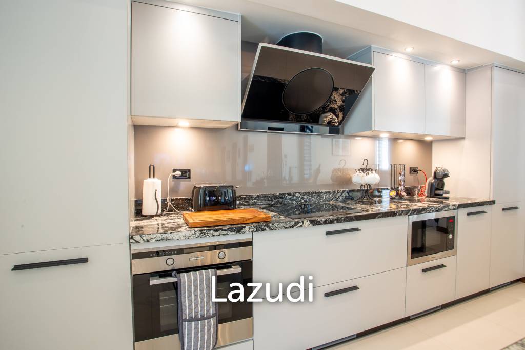 Luxury Modern 6 Bed Pool Villa with Big land plot