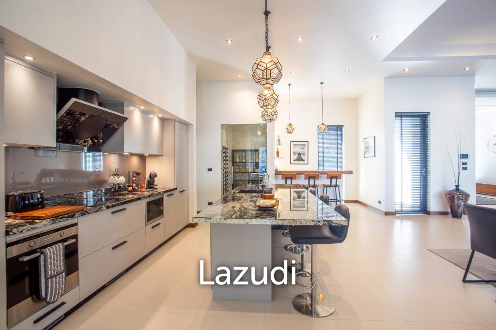 Luxury Modern 6 Bed Pool Villa with Big land plot