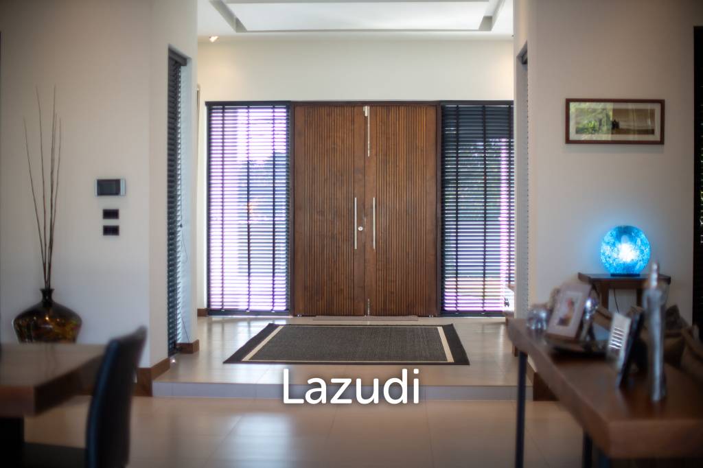 Luxury Modern 6 Bed Pool Villa with Big land plot