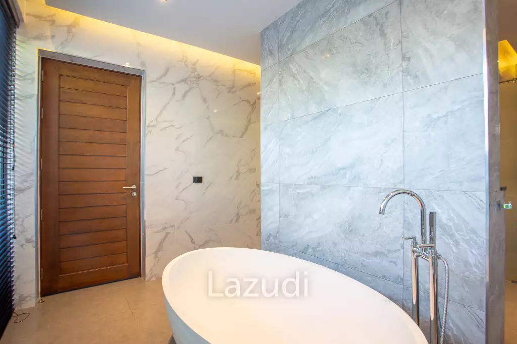 Luxury Modern 6 Bed Pool Villa with Big land plot