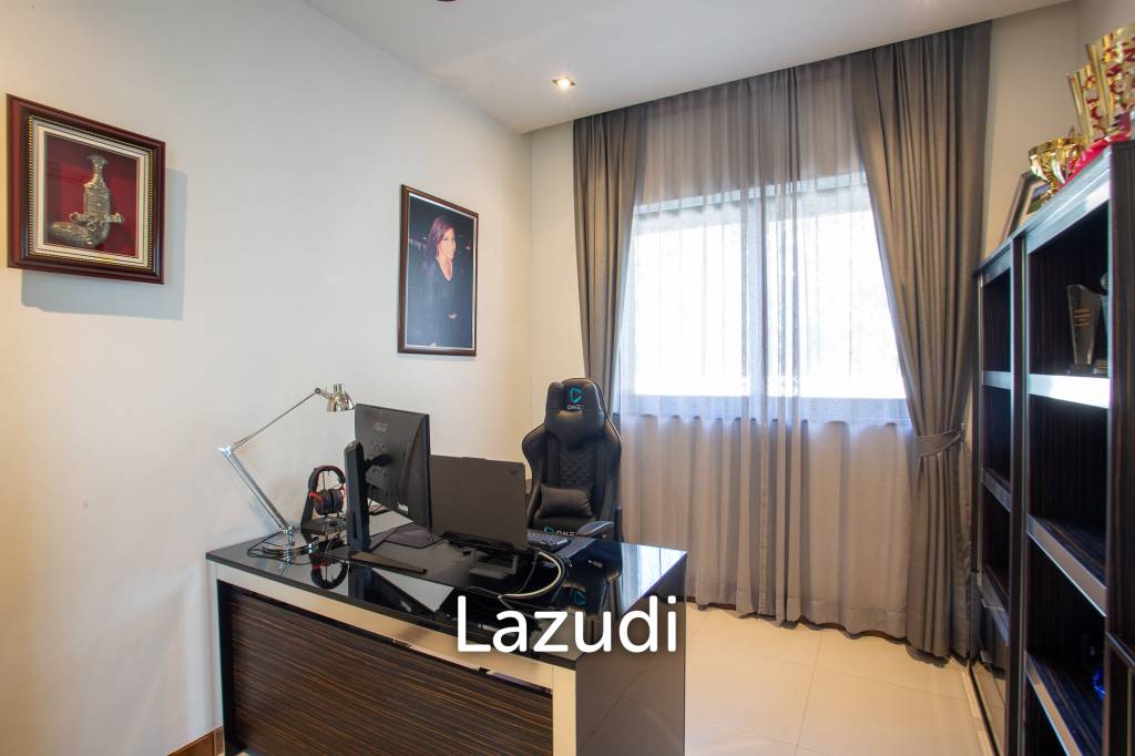 Luxury Modern 6 Bed Pool Villa with Big land plot