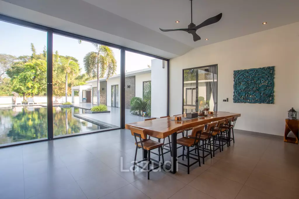 Luxury Modern 6 Bed Pool Villa with Big land plot