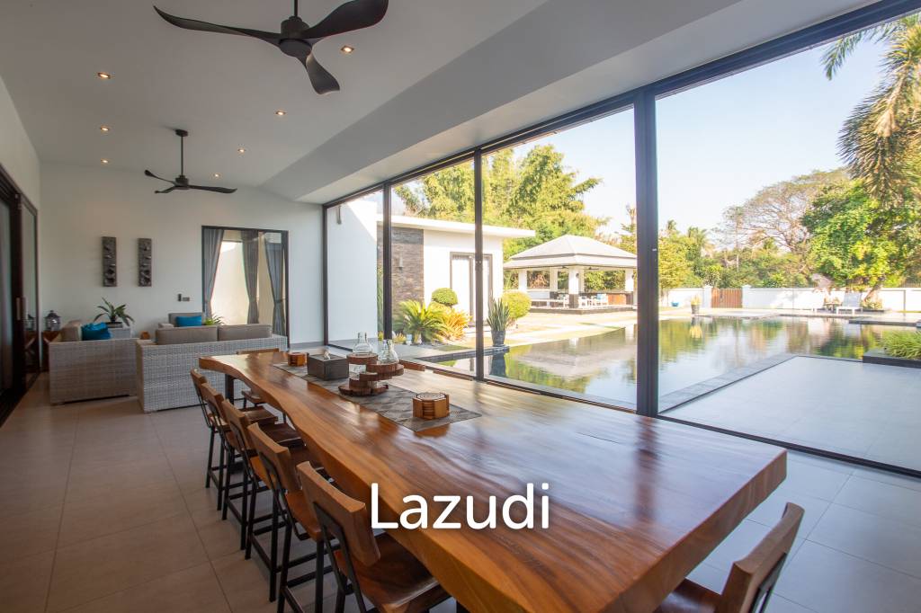 Luxury Modern 6 Bed Pool Villa with Big land plot