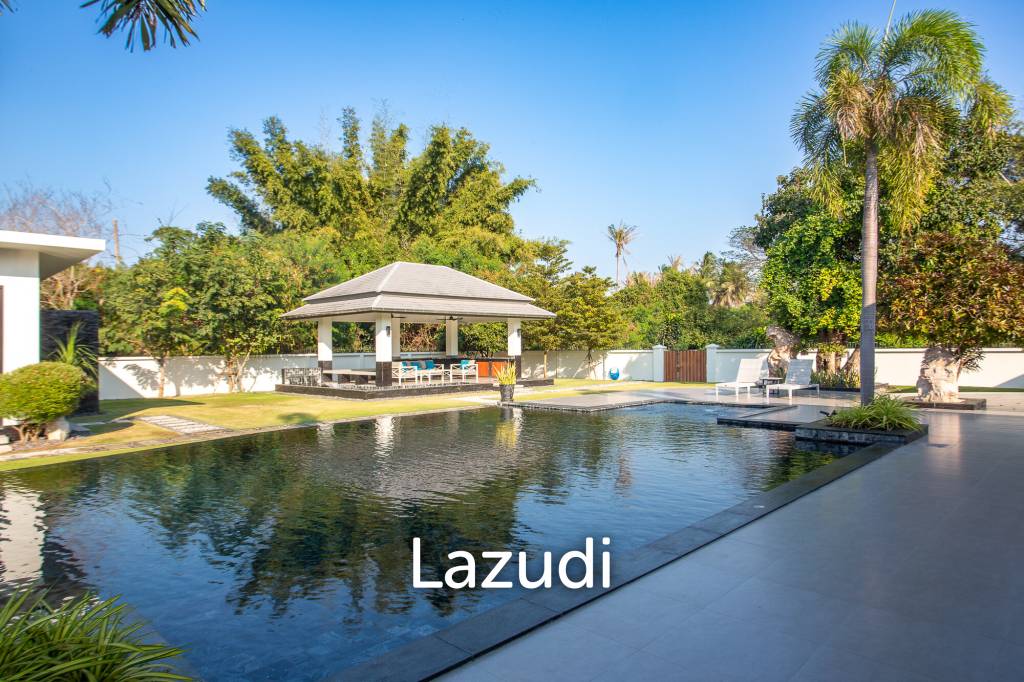 Luxury Modern 6 Bed Pool Villa with Big land plot