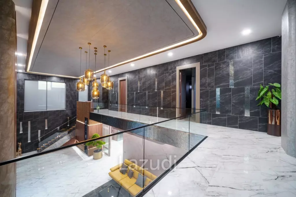 6 Bed 8 Bath 1515 SQ.M. M Mountain Grand Villa