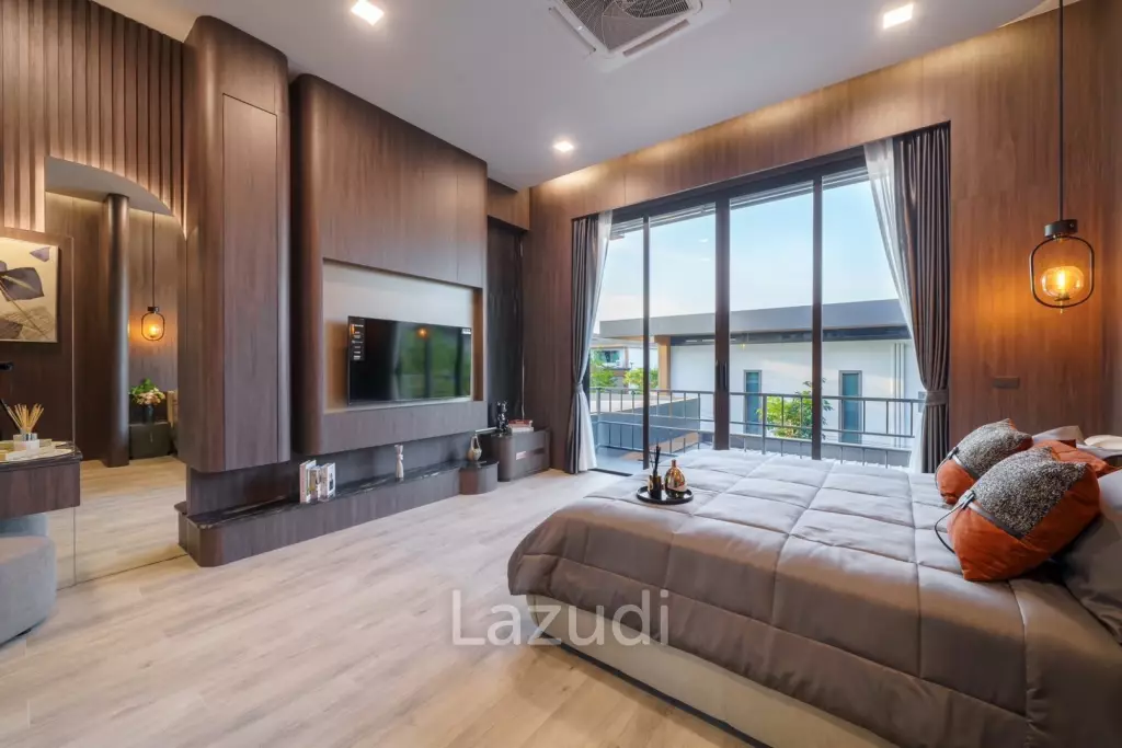 6 Bed 8 Bath 1515 SQ.M. M Mountain Grand Villa