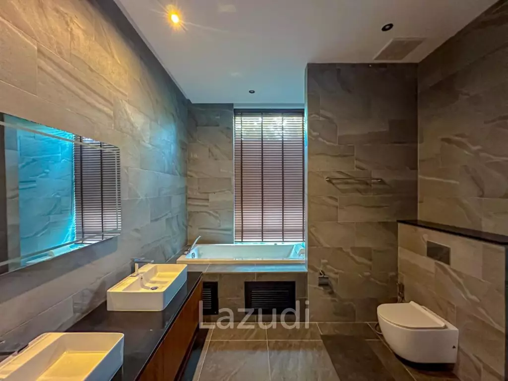 Luxury 3 Bedroom Pool Villa At The Menara Hills