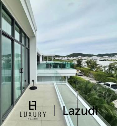 3 Bed 3 Bath Villa For Sale