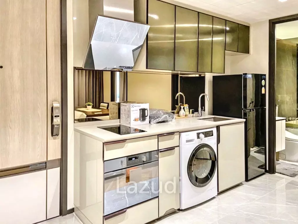 1 Bed 1 Bath  49 SQM. The Reserve Sukhumvit 61