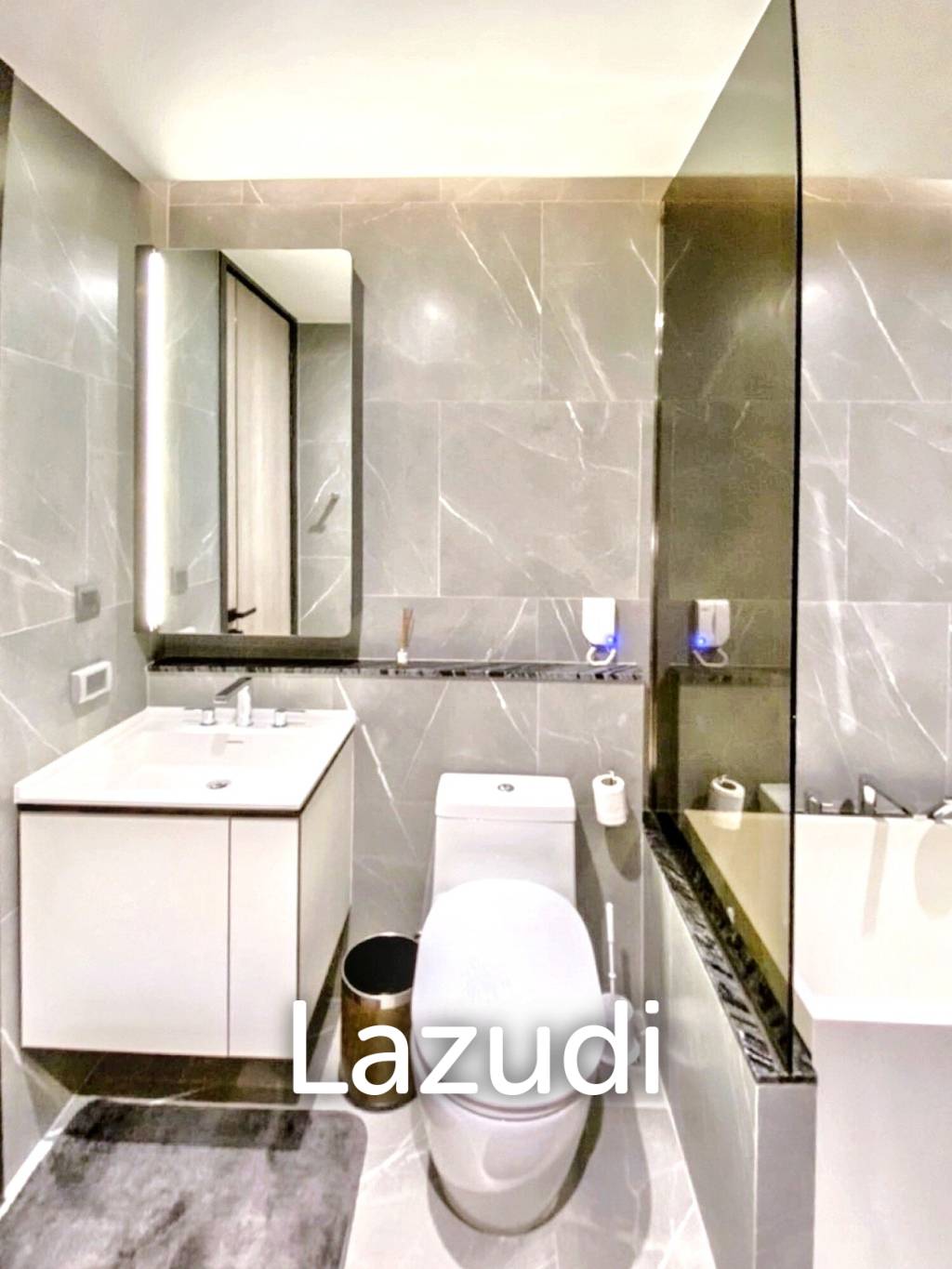 1 Bed 1 Bath  49 SQM. The Reserve Sukhumvit 61