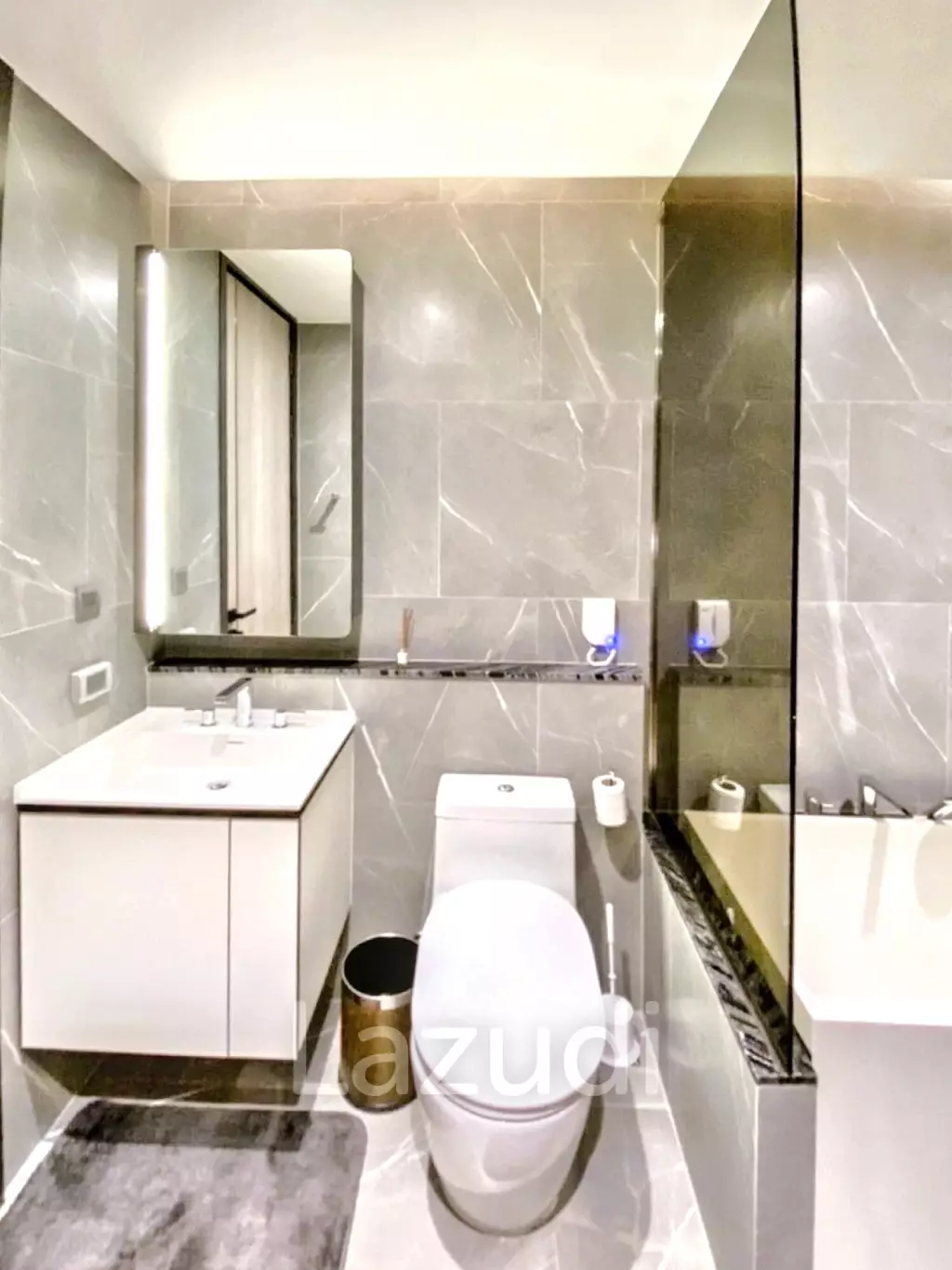 1 Bed 1 Bath  49 SQM. The Reserve Sukhumvit 61