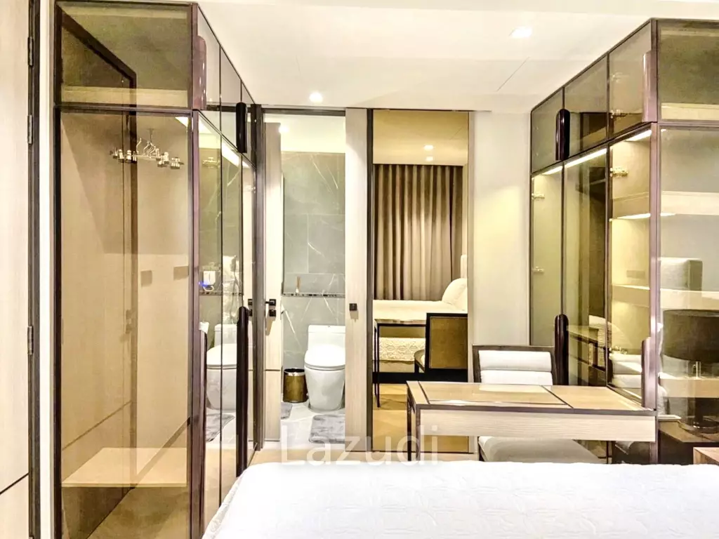 1 Bed 1 Bath  49 SQM. The Reserve Sukhumvit 61