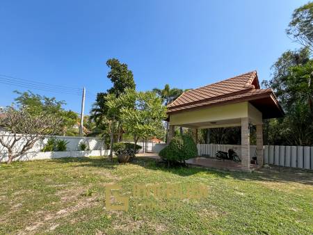 Fantastic Deal! Charming 2-Bedroom Villa in Bo Fai, Hua Hin