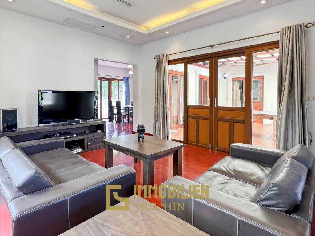 Fantastic Deal! Charming 2-Bedroom Villa in Bo Fai, Hua Hin