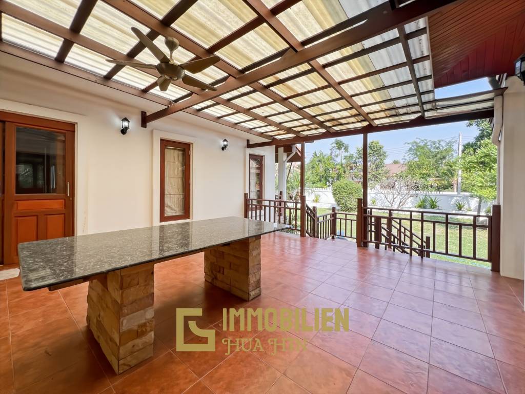 Fantastic Deal! Charming 2-Bedroom Villa in Bo Fai, Hua Hin