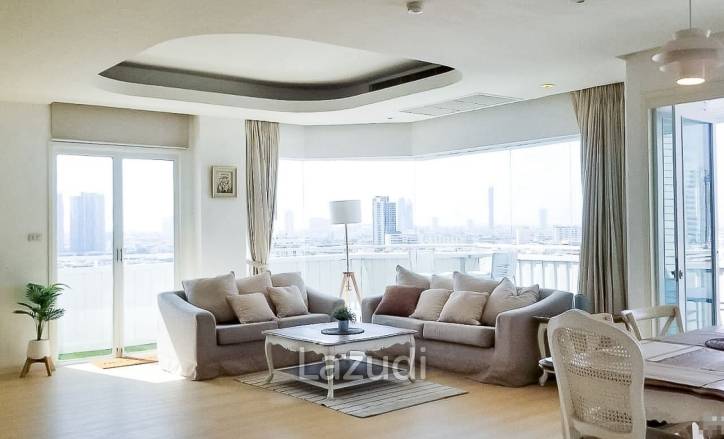 1 Bed 2 Bath 164 SQ.M Sathorn Happy Land Tower