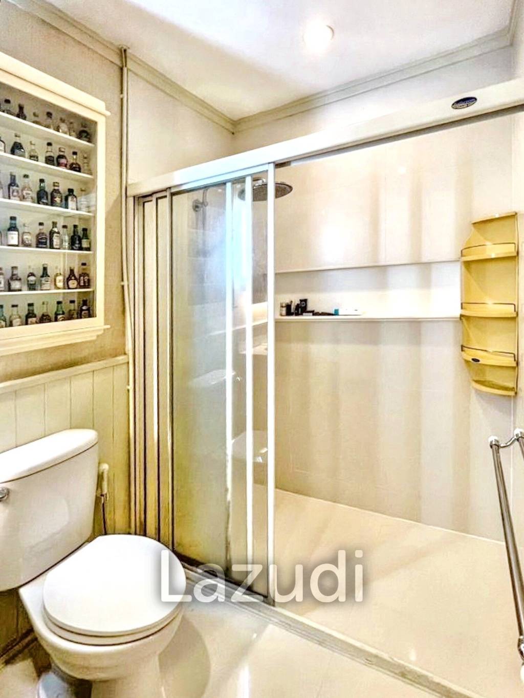 1 Bed 2 Bath 164 SQ.M Sathorn Happy Land Tower