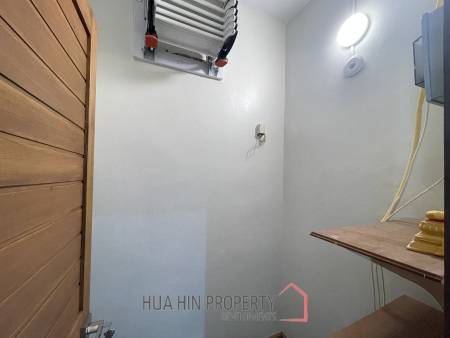 Completely and tastefully renovated house with 3 bedrooms and 3 bathrooms on a large plot
