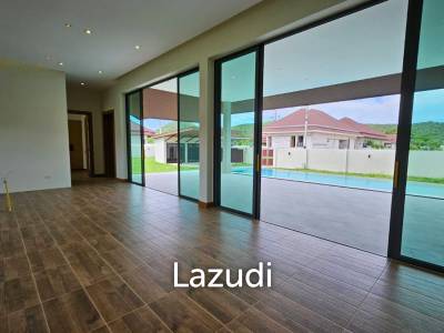3 Bed 3 Bath 301 SQ.M Panorama Black Mountain