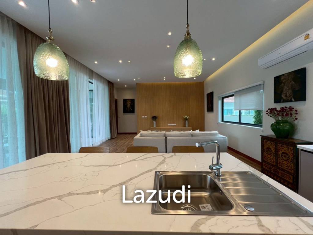 3 Bed 3 Bath 310 SQ.M Panorama Black Mountain