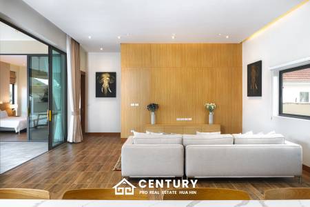 3 Bed 3 Bath 309 SQ.M Panorama Black Mountain