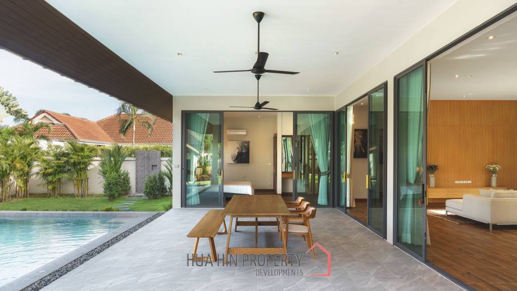 3 Bed 3 Bath 301 SQ.M Panorama Black Mountain