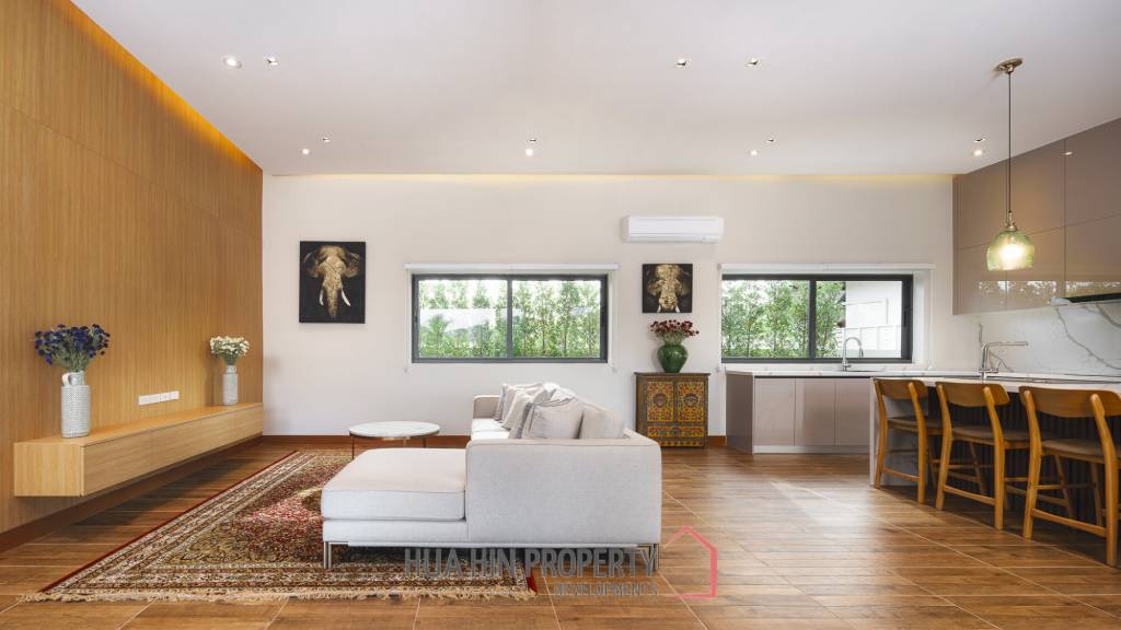 3 Bed 3 Bath 301 SQ.M Panorama Black Mountain