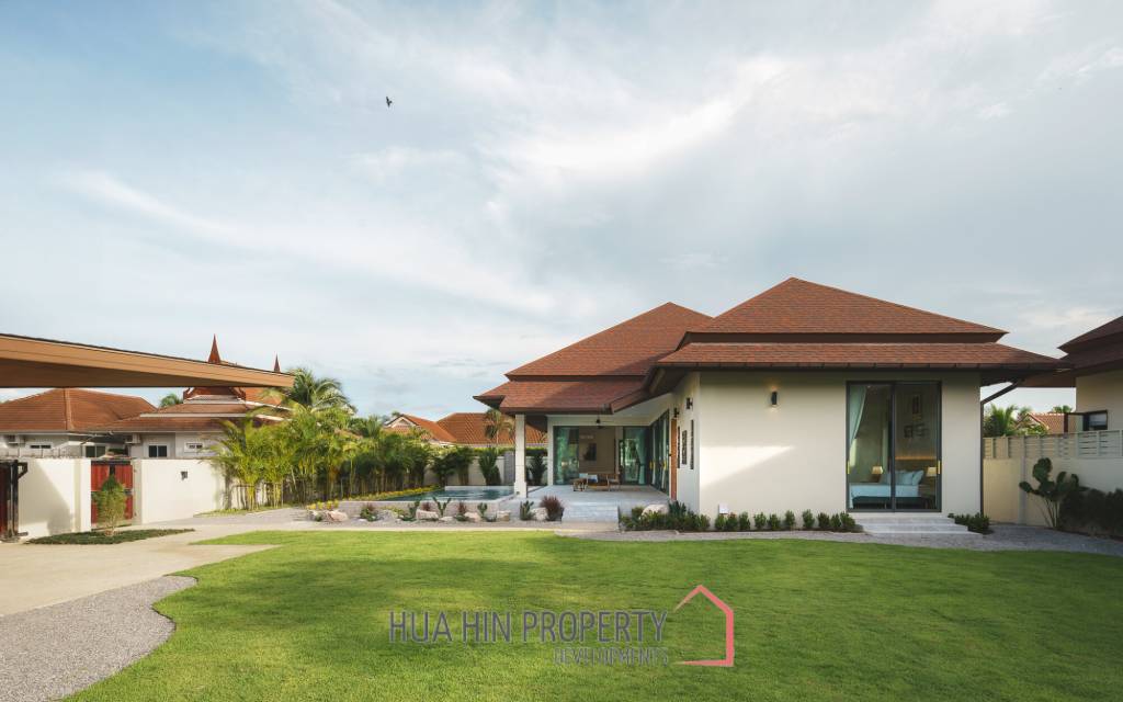 3 Bed 3 Bath 301 SQ.M Panorama Black Mountain