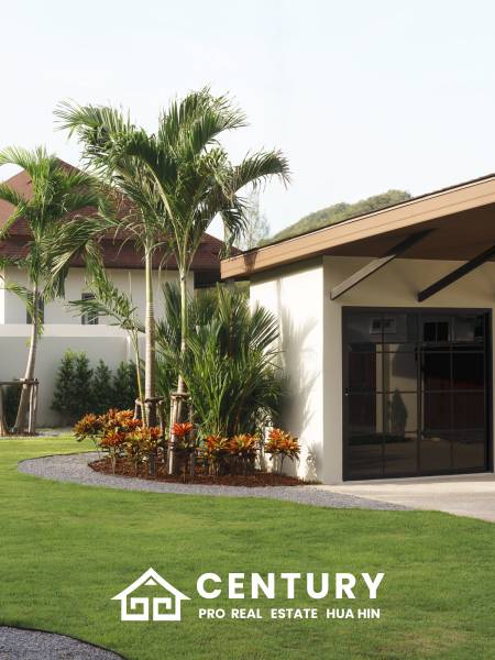 3 Bed 3 Bath 309 SQ.M Panorama Black Mountain