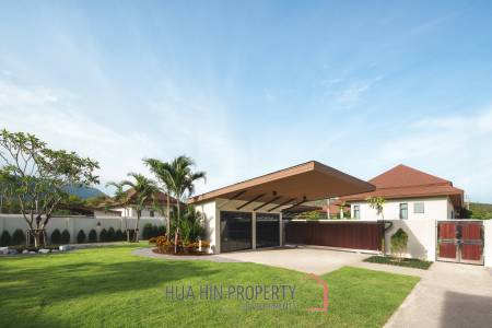 3 Bed 3 Bath 301 SQ.M Panorama Black Mountain