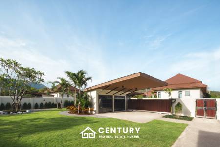 3 Bed 3 Bath 309 SQ.M Panorama Black Mountain