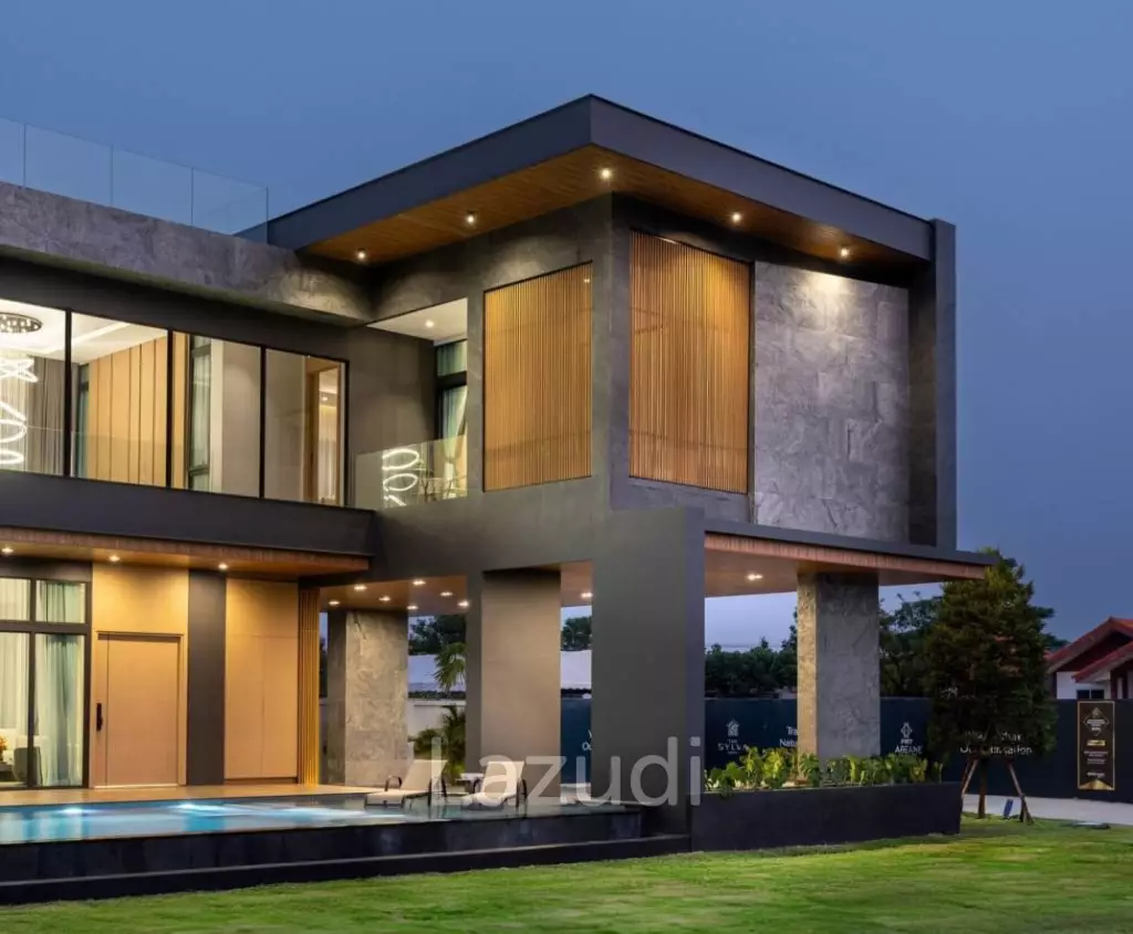 6 Bed 7 Bath 705 SQ.M. The Sylva Pattaya