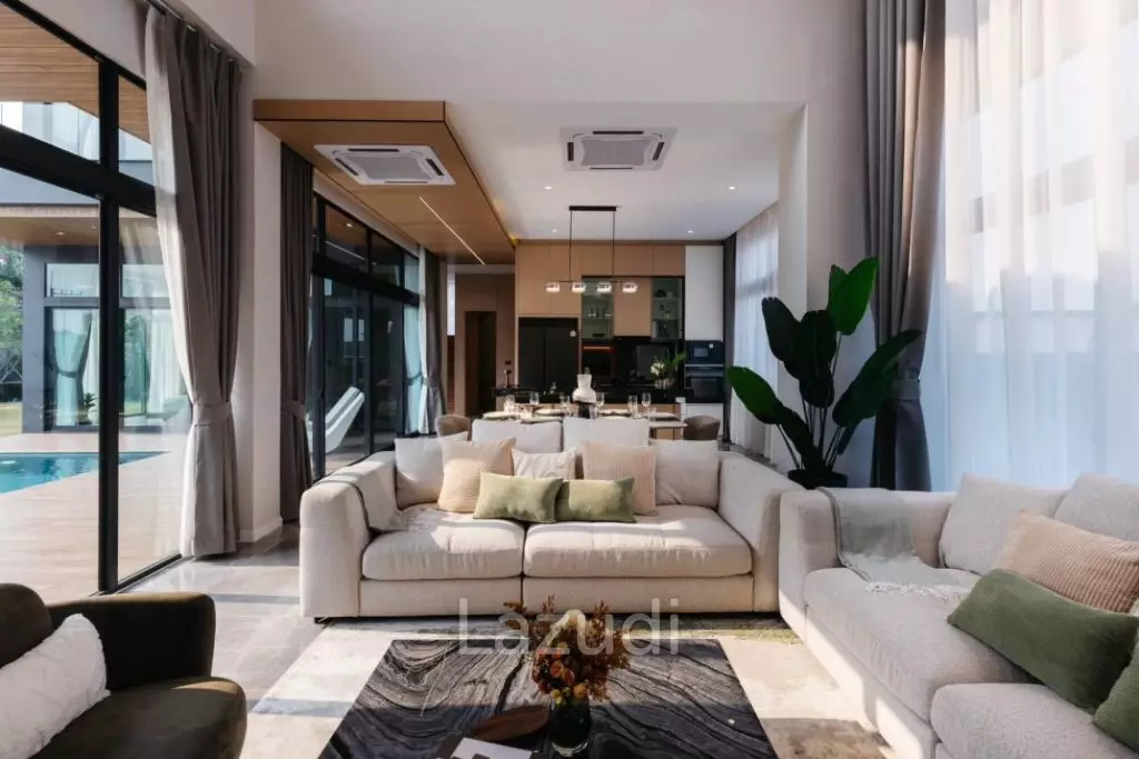 6 Bed 7 Bath 705 SQ.M. The Sylva Pattaya