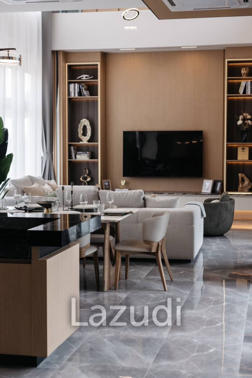 6 Bed 7 Bath 705 SQ.M. The Sylva Pattaya