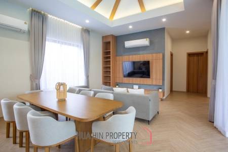 Exquisite 4 Bedroom Villa in La Felice Hua Hin