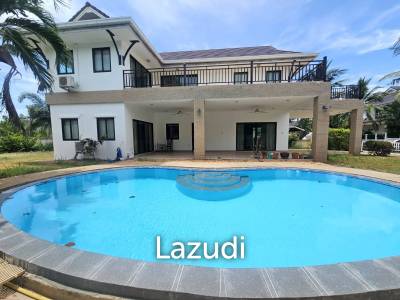 THE HEIGHTS 2 : 2 Storey 3 Bed Pool villa